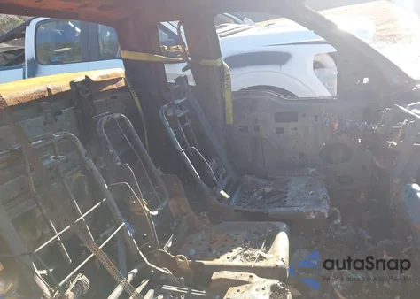 2005 Ford F-150 Stx/Xl/Xlt from USA, damaged, VIN 1FTRF12285NA03913